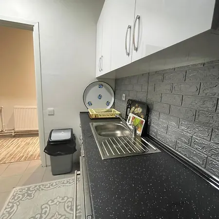 Daire Taksim Square 2plus1 Big Flat On The Center With 2 Bathroom