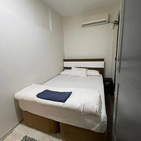 Taksim Square 2plus1 Big Flat On The Center With 2 Bathroom Daire İstanbul