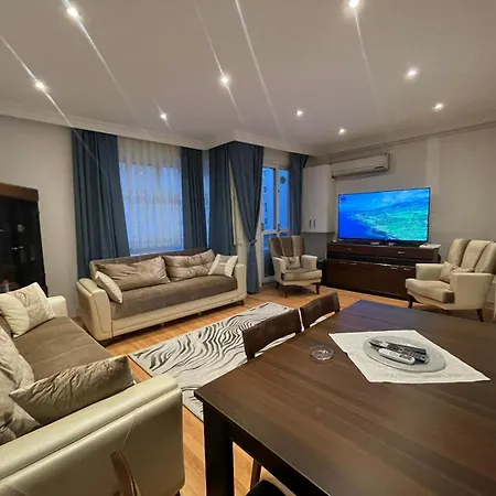 Taksim Square 2plus1 Big Flat On The Center With 2 Bathroom 아파트 *