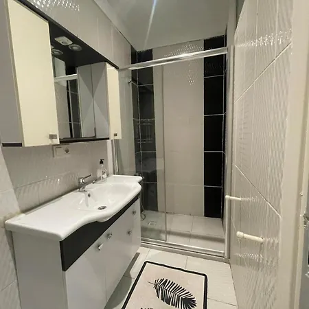 아파트 Taksim Square 2plus1 Big Flat On The Center With 2 Bathroom 이스탄불